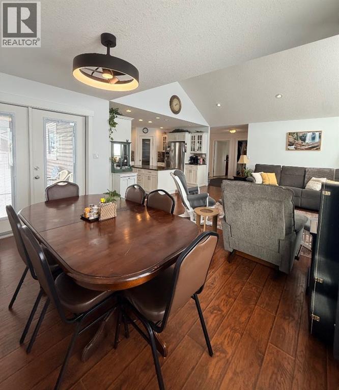 9926 110 Street, La Crete, Alberta  T0H 2H0 - Photo 18 - A2291529