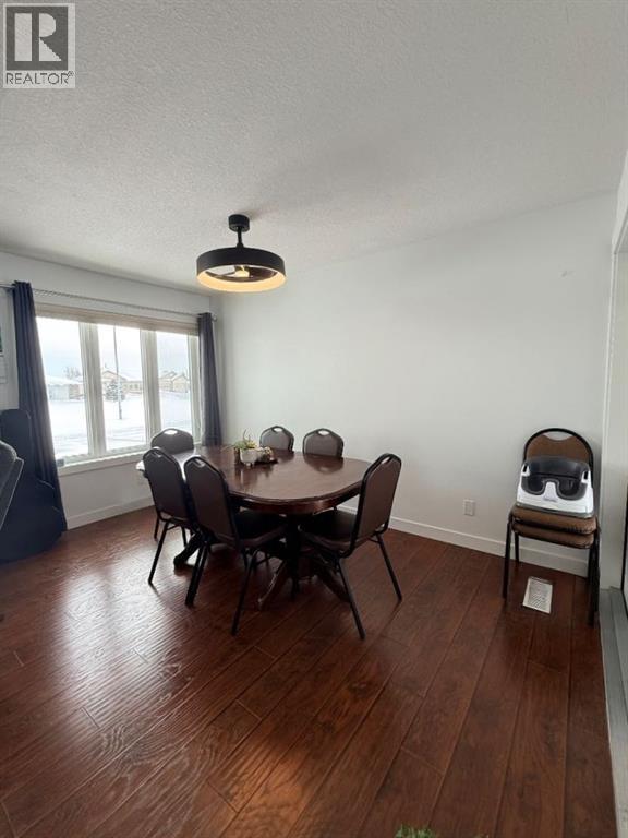 9926 110 Street, La Crete, Alberta  T0H 2H0 - Photo 17 - A2291529