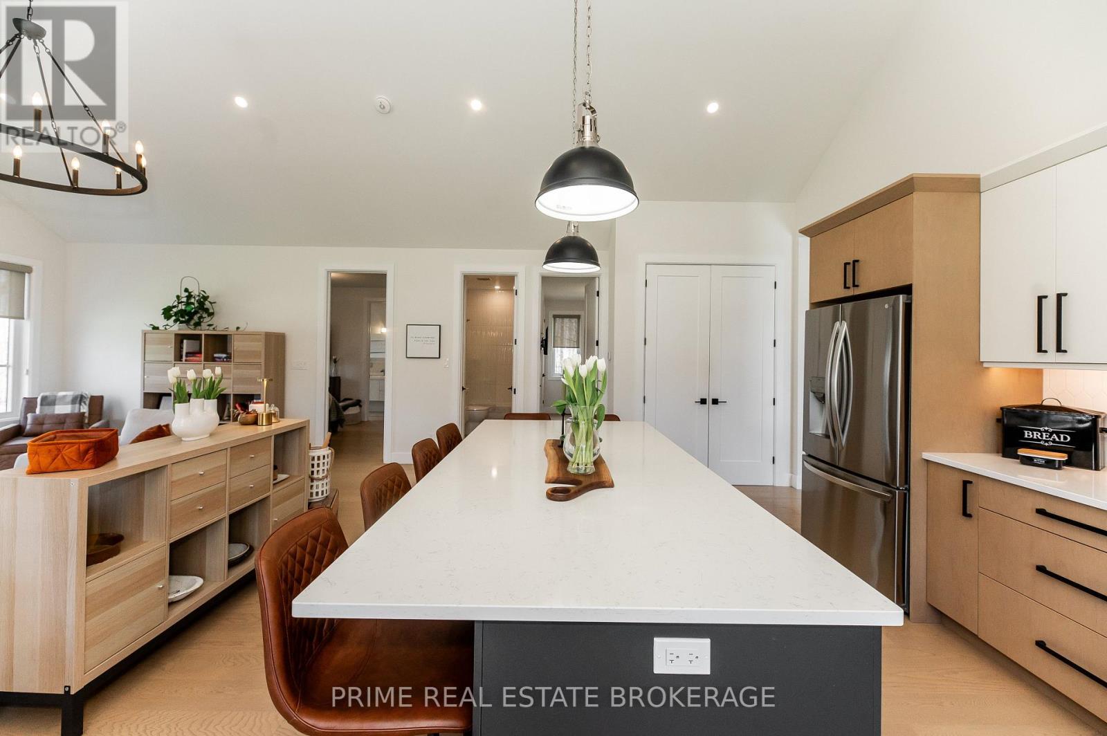 74356 Driftwood Drive, Bluewater, Ontario  N0M 1G0 - Photo 13 - X13038182