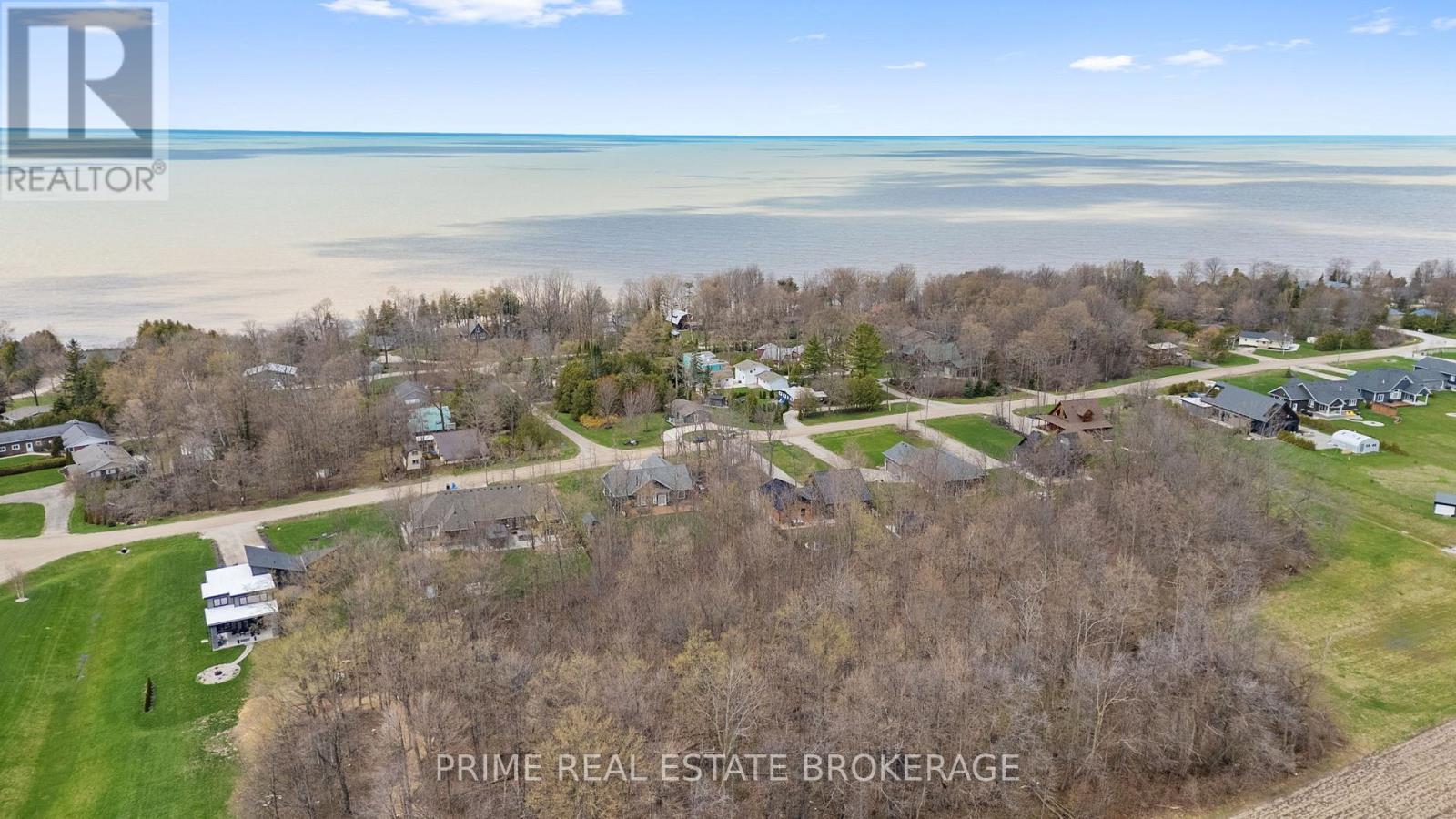 74356 Driftwood Drive, Bluewater, Ontario  N0M 1G0 - Photo 3 - X13038182