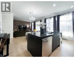 101 220 SALTER STREET, New Westminster, British Columbia