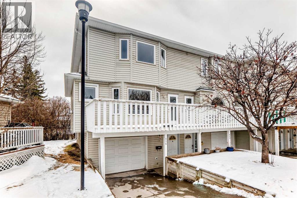 114 Killarney Glen Court SW, Calgary, Alberta  T3E 7H4 - Photo 2 - A2298501