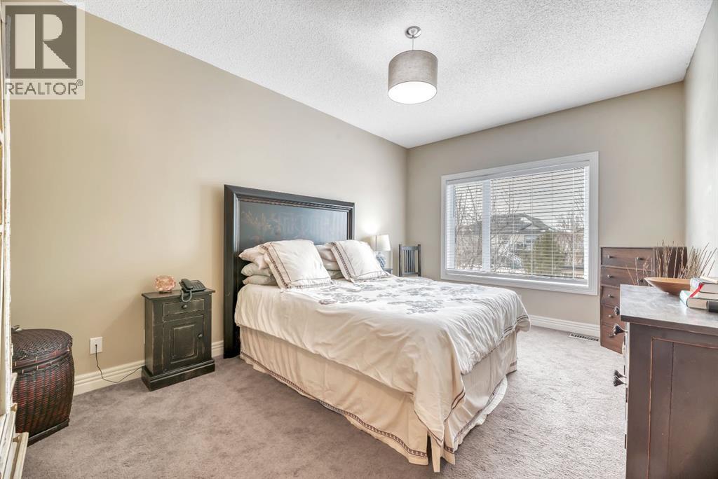 446 Crystalridge Terrace, Okotoks, Alberta  T1S 1W6 - Photo 19 - A2298645