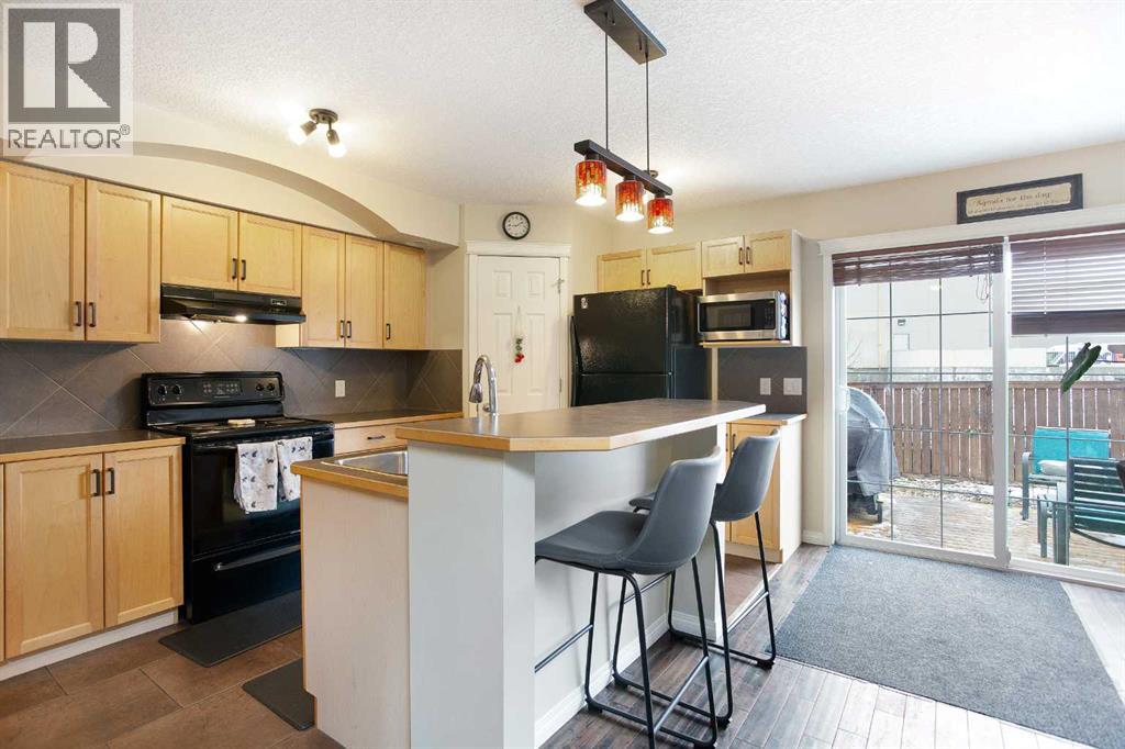 204 Eversyde Circle SW, Calgary, Alberta  T2Y 4T4 - Photo 11 - A2299298