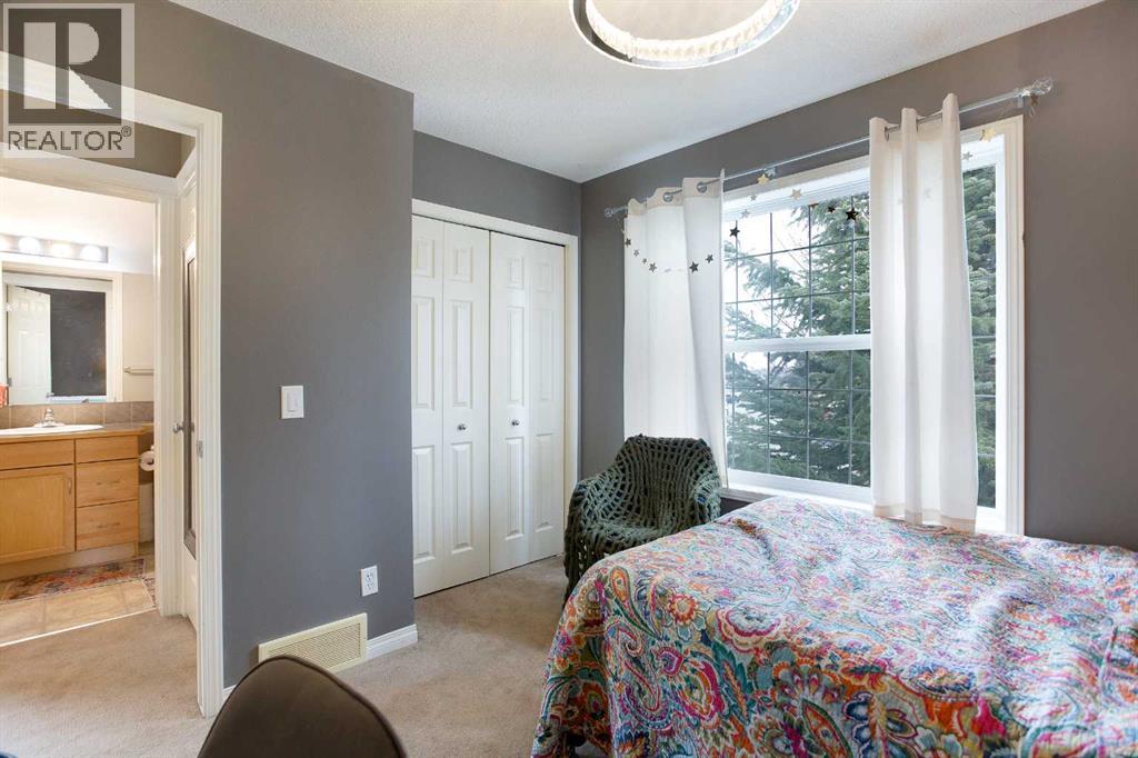 204 Eversyde Circle SW, Calgary, Alberta  T2Y 4T4 - Photo 19 - A2299298