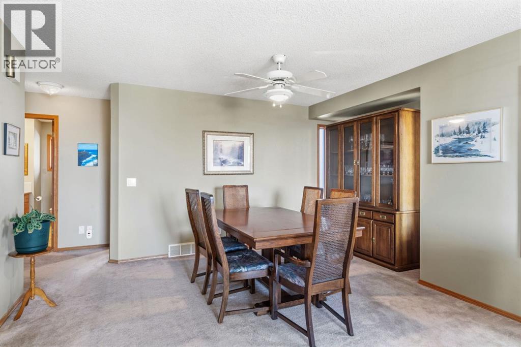 48 Headlands Close, Cochrane, Alberta  T4C 1M3 - Photo 13 - A2301386