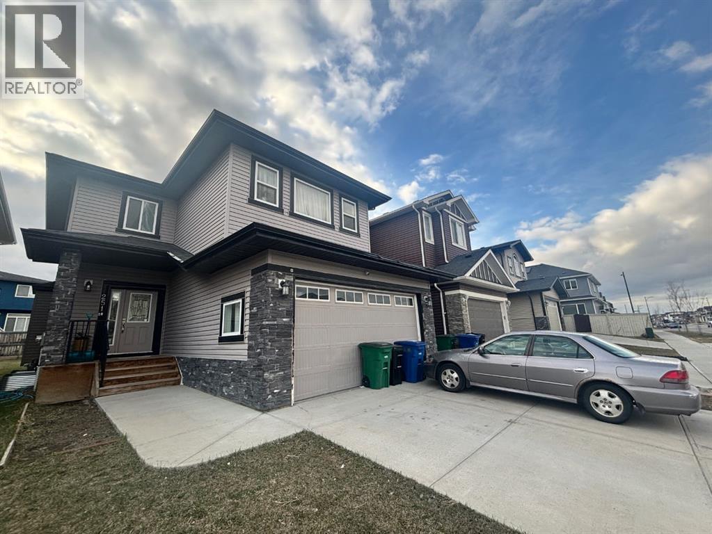 251 Bayview Street Sw, Airdrie, Alberta  T4B 4G2 - Photo 2 - A2304581