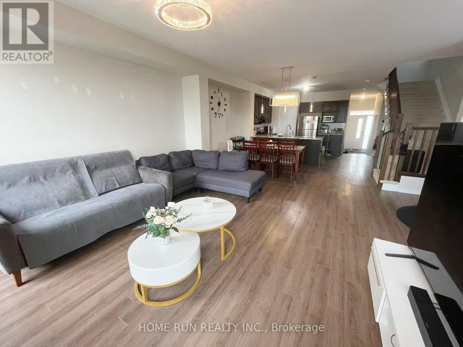 100 Escarpment Crescent, Ottawa, Ontario  K2T 0L8 - Photo 2 - X13038196