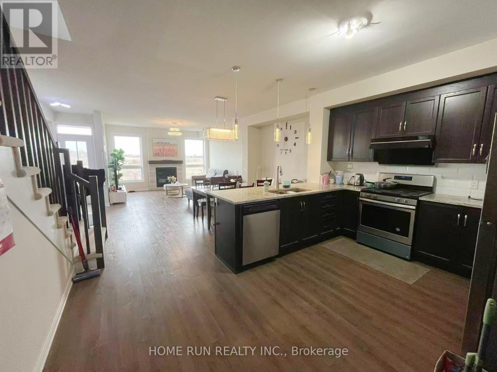 100 Escarpment Crescent, Ottawa, Ontario  K2T 0L8 - Photo 3 - X13038196