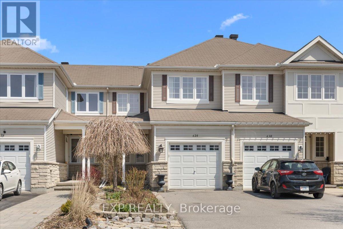 628 Pepperville Crescent, Ottawa, Ontario  K2M 0E8 - Photo 2 - X13038200