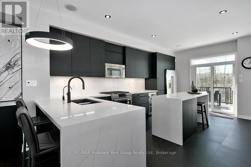 P95 - 69 Joseph Trail, Collingwood, Ontario  L9Y 0J3 - Photo 11 - S13038128