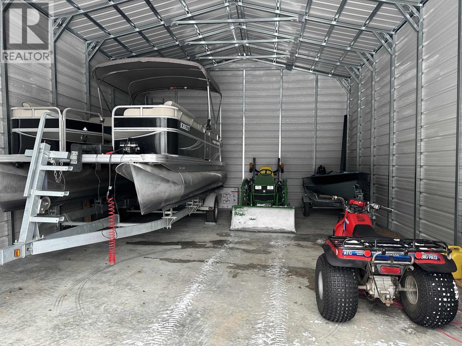 772 S Green Lake Road, 70 Mile House, British Columbia  V0K 2K2 - Photo 29 - R3075196