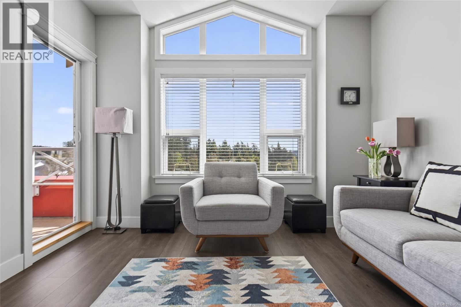 410 1900 Watkiss Way, View Royal, British Columbia  V9B 0S8 - Photo 2 - 1032456