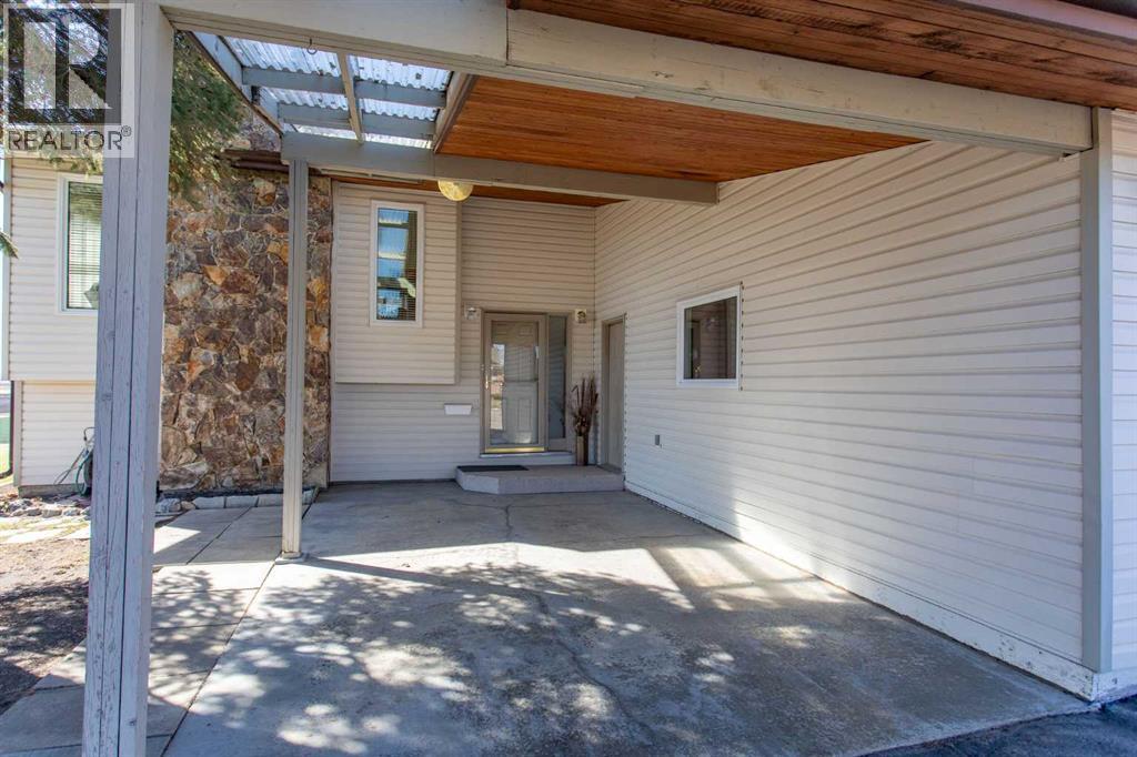13 43 Avenueclose, Lacombe, Alberta  T4L 1V8 - Photo 3 - A2303610
