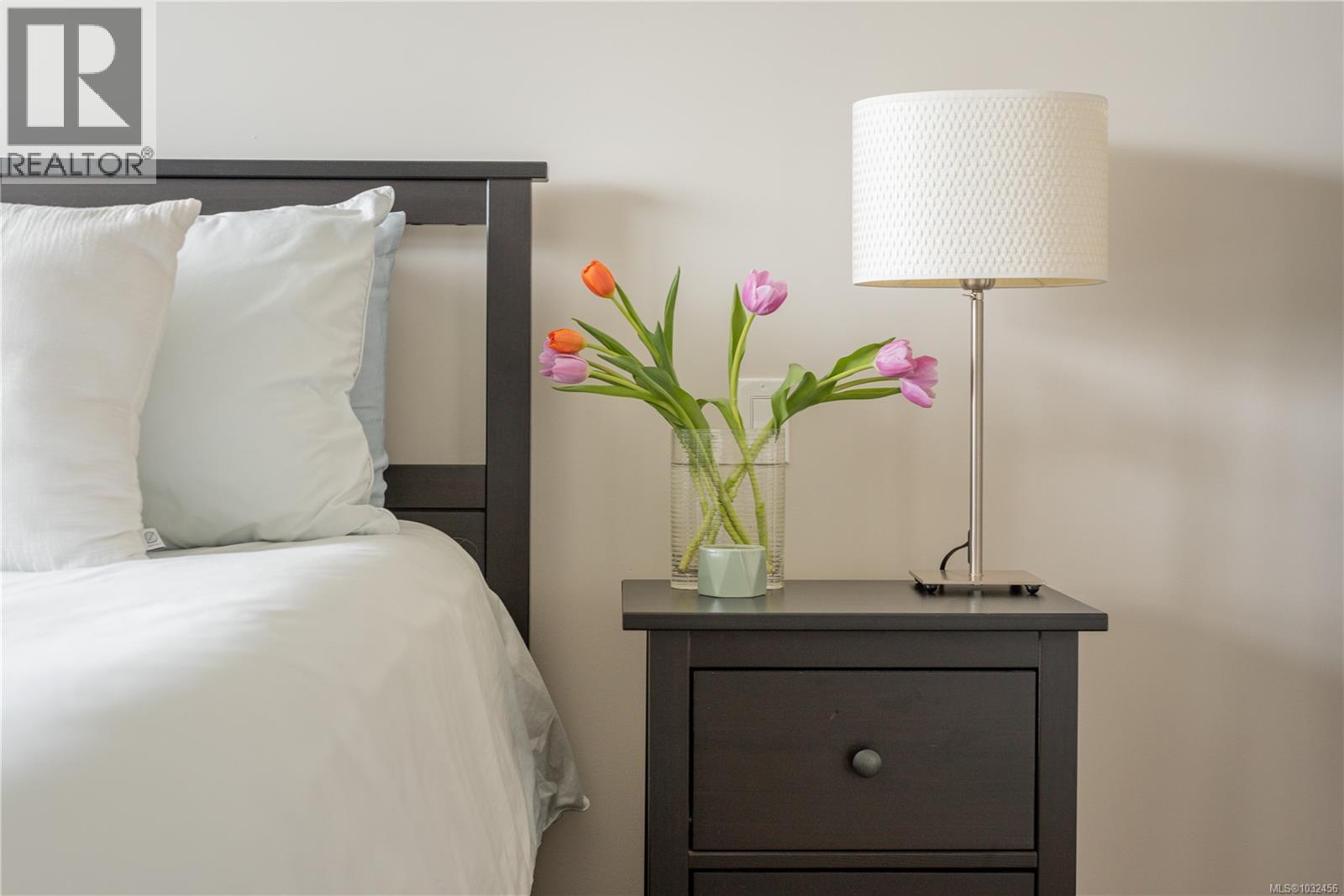 410 1900 Watkiss Way, View Royal, British Columbia  V9B 0S8 - Photo 13 - 1032456