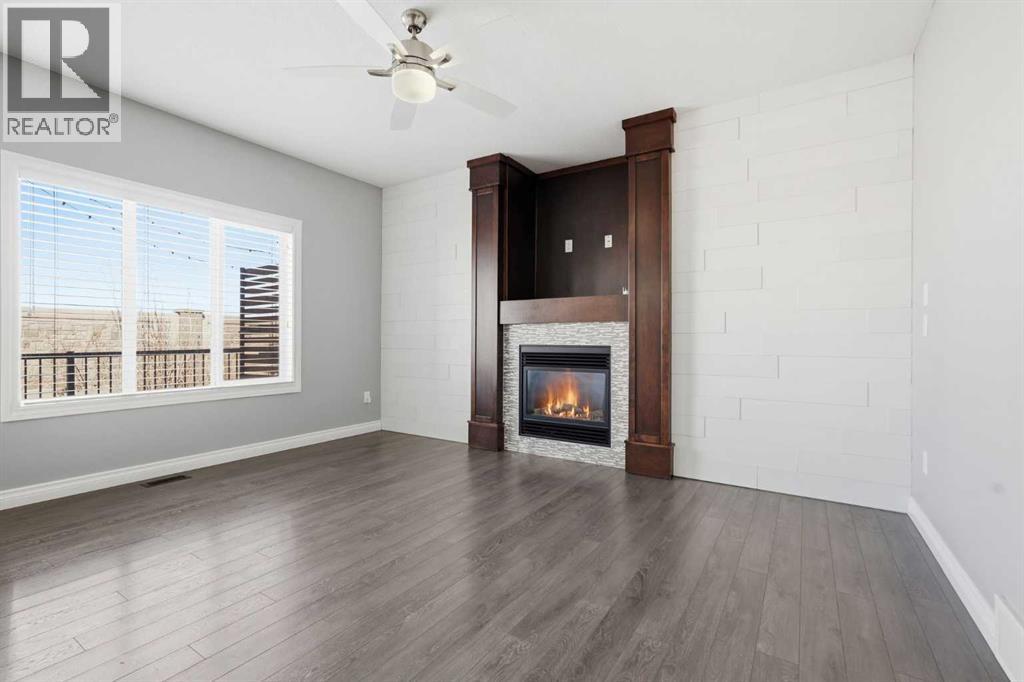 196 Evansborough Way NW, Calgary, Alberta  T3P 0N9 - Photo 2 - A2299720