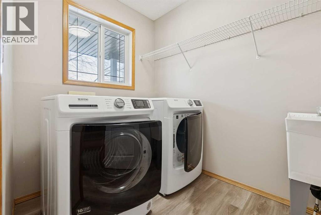 111 Luxstone Crescent SW, Airdrie, Alberta  T4B 2W8 - Photo 14 - A2301491