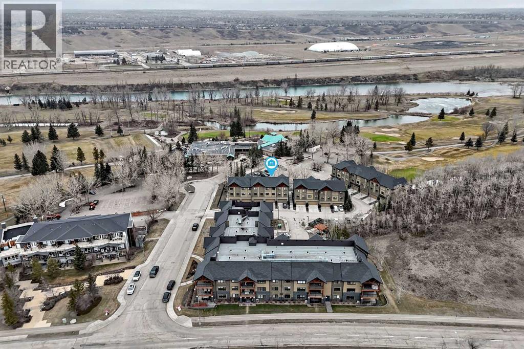 405 Valley Ridge Manor NW, Calgary, Alberta  T3B 6C4 - Photo 5 - A2302399