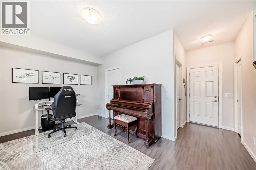 405 Valley Ridge Manor NW, Calgary, Alberta  T3B 6C4 - Photo 28 - A2302399