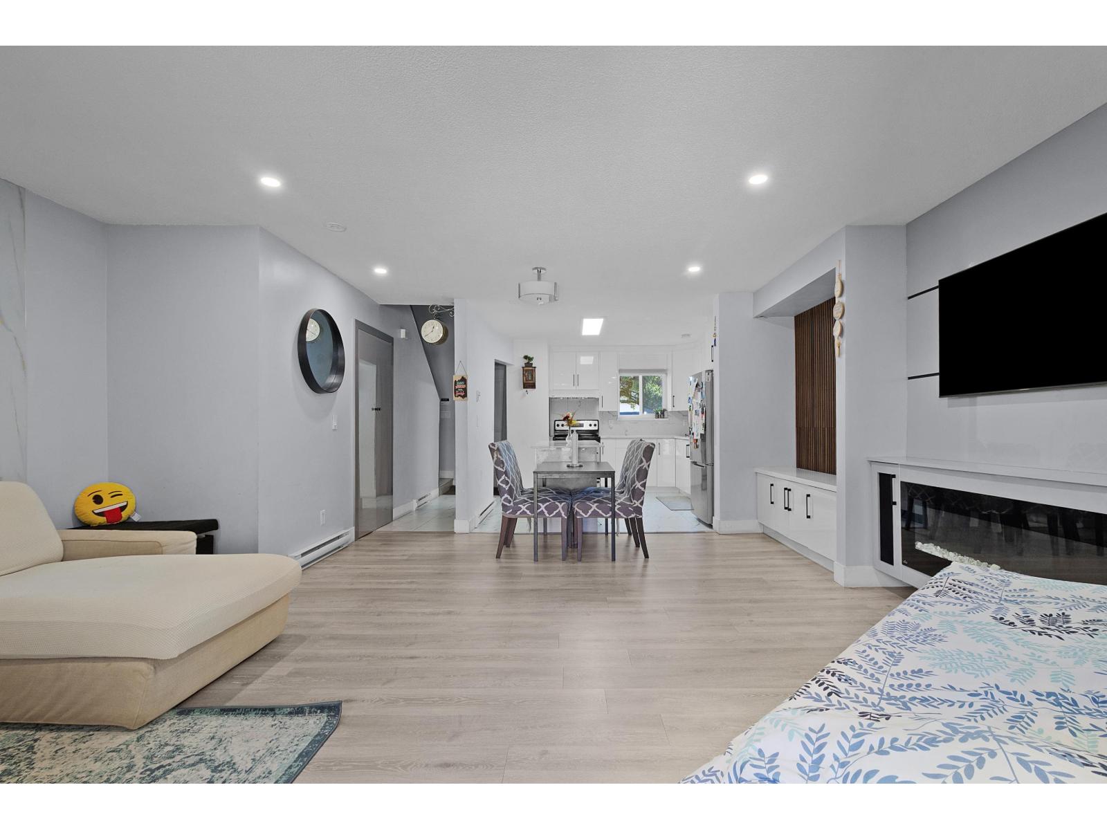 77 6657 138 Street, Surrey, British Columbia  V3W 5G7 - Photo 4 - R3115260