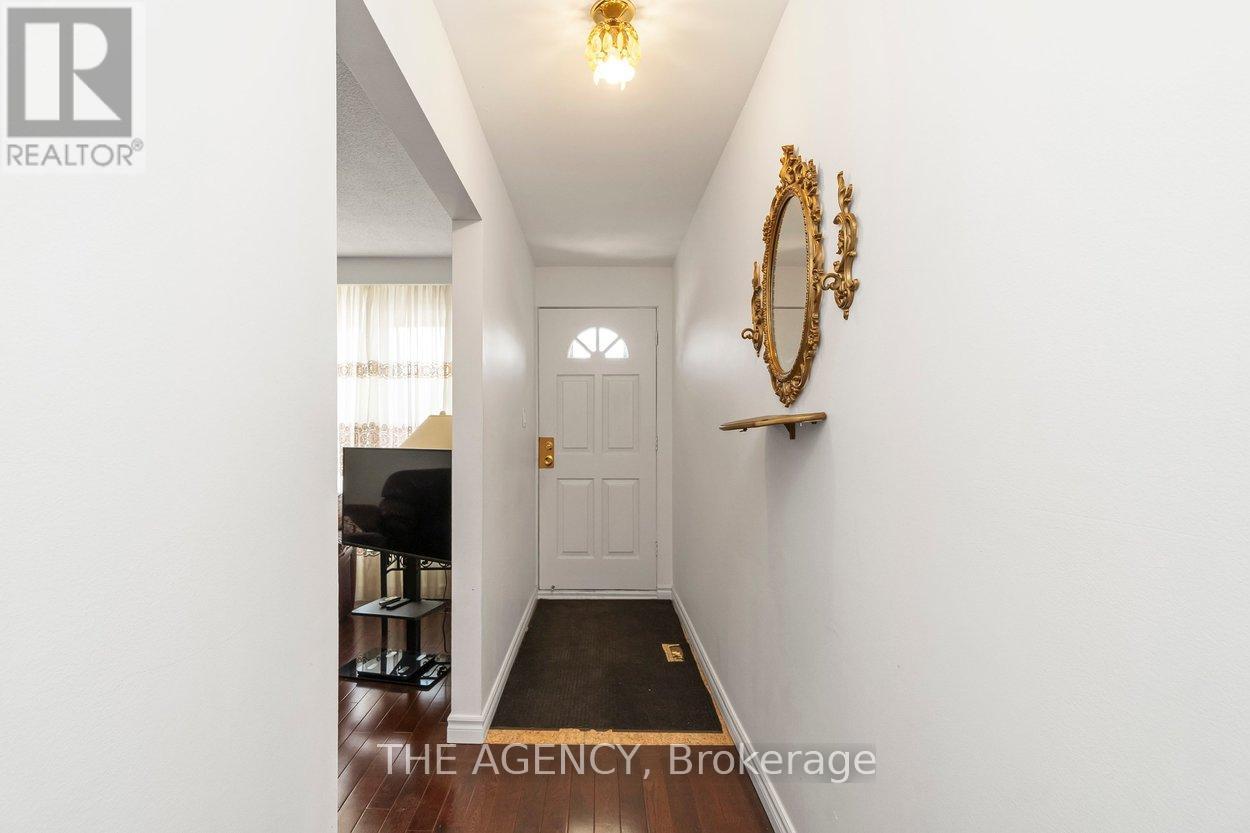 402 Kingston Road, Toronto, Ontario  M4L 1T9 - Photo 11 - E13038130