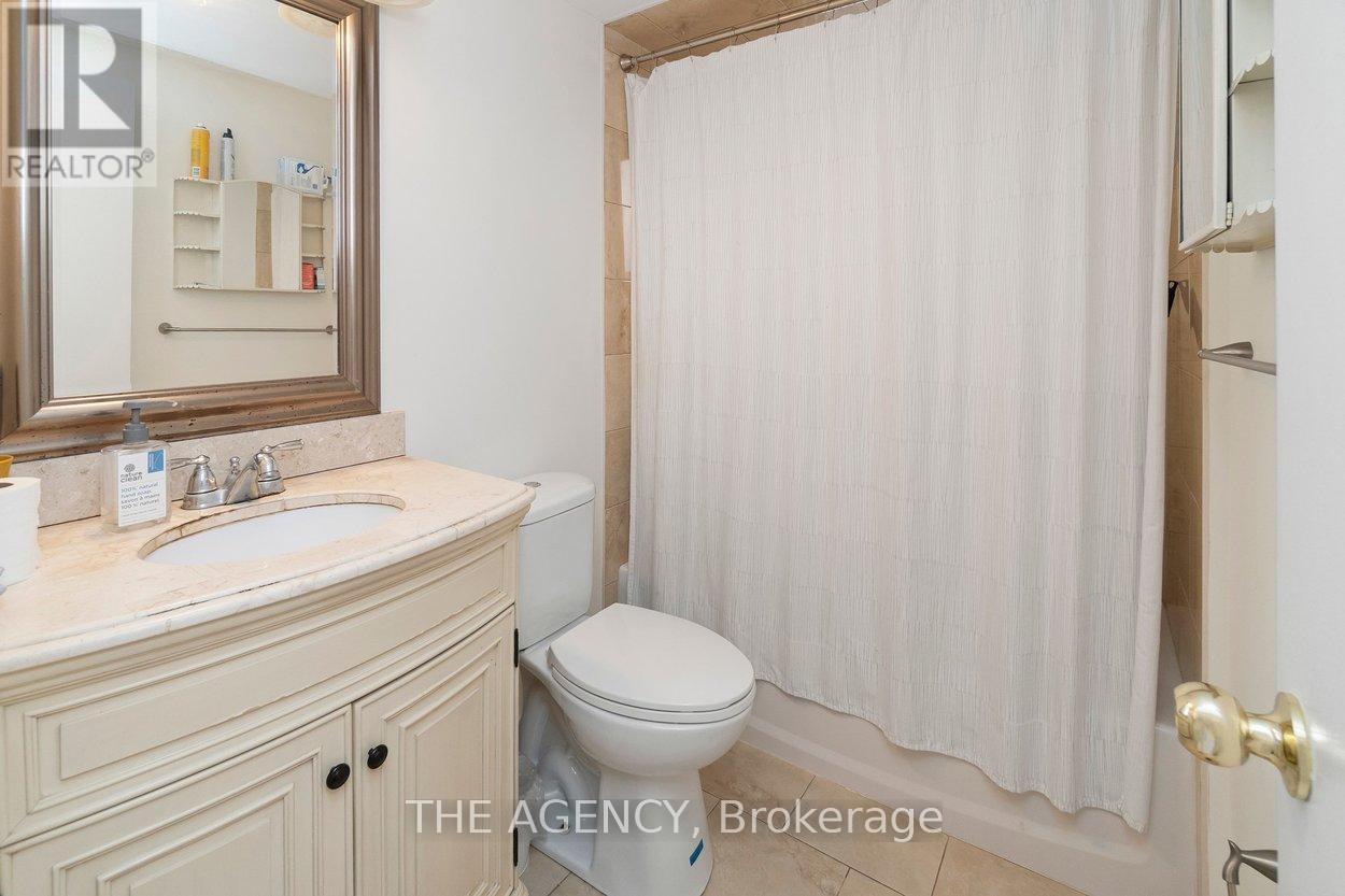 402 Kingston Road, Toronto, Ontario  M4L 1T9 - Photo 21 - E13038130