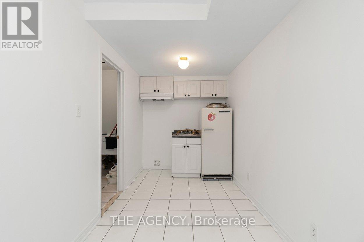 402 Kingston Road, Toronto, Ontario  M4L 1T9 - Photo 36 - E13038130