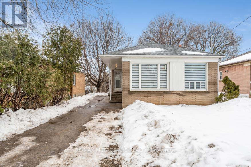 #main - 88 Crocus Drive, Toronto, Ontario  M1R 4T1 - Photo 5 - E13038152