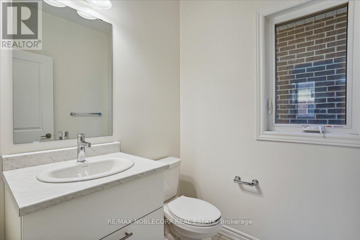 259 Madelaine Drive, Barrie, Ontario  L9J 0P4 - Photo 13 - S13038234