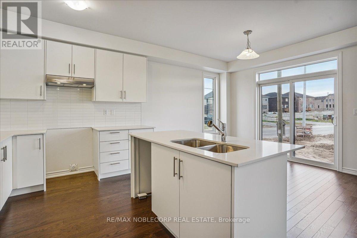 259 Madelaine Drive, Barrie, Ontario  L9J 0P4 - Photo 19 - S13038234