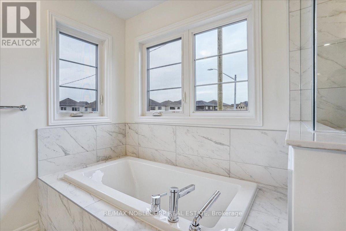 259 Madelaine Drive, Barrie, Ontario  L9J 0P4 - Photo 43 - S13038234