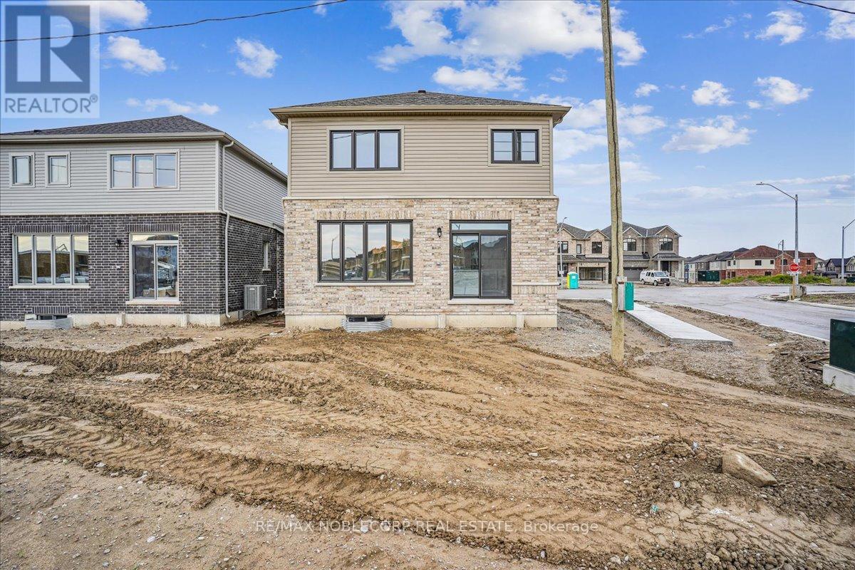 259 Madelaine Drive, Barrie, Ontario  L9J 0P4 - Photo 7 - S13038234