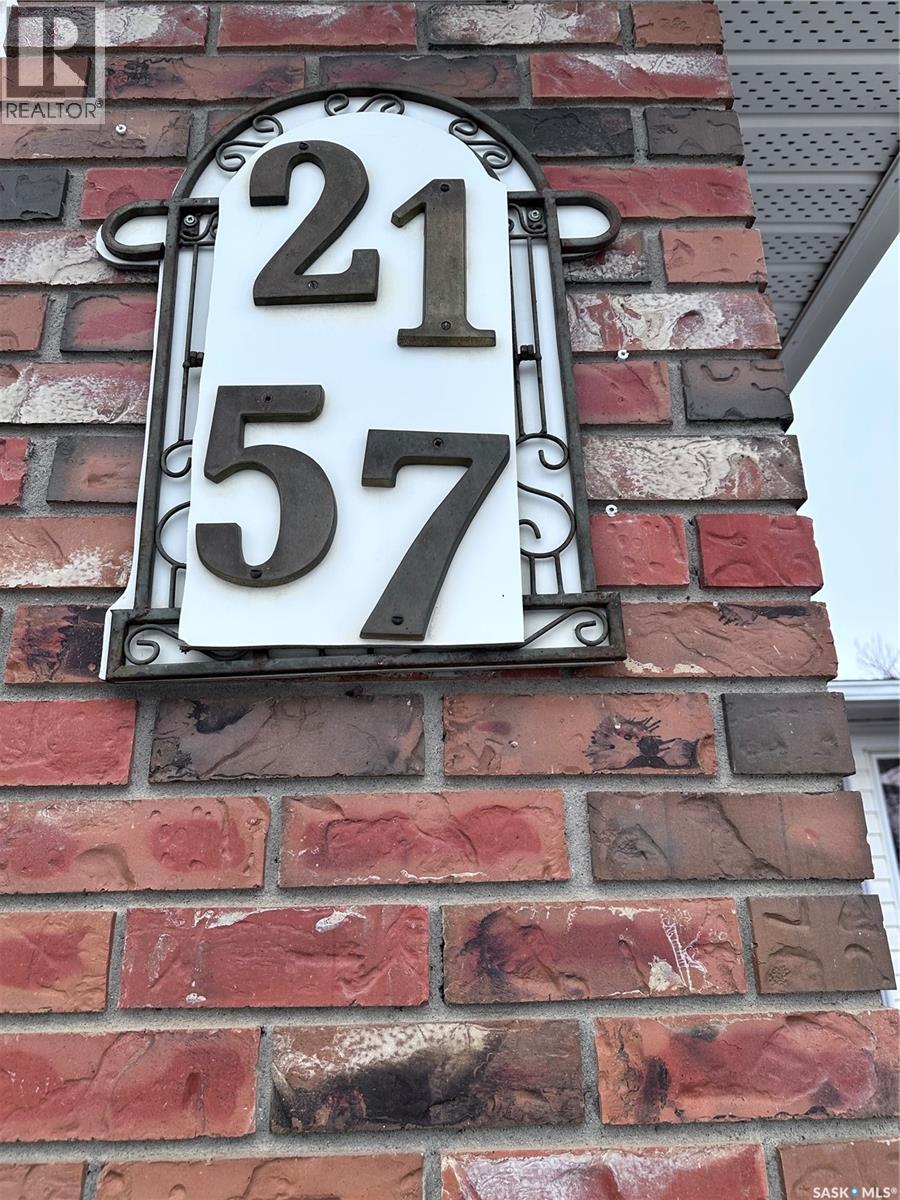 2157 Douglas Avenue, North Battleford, Saskatchewan  S9A 3J1 - Photo 2 - SK033812