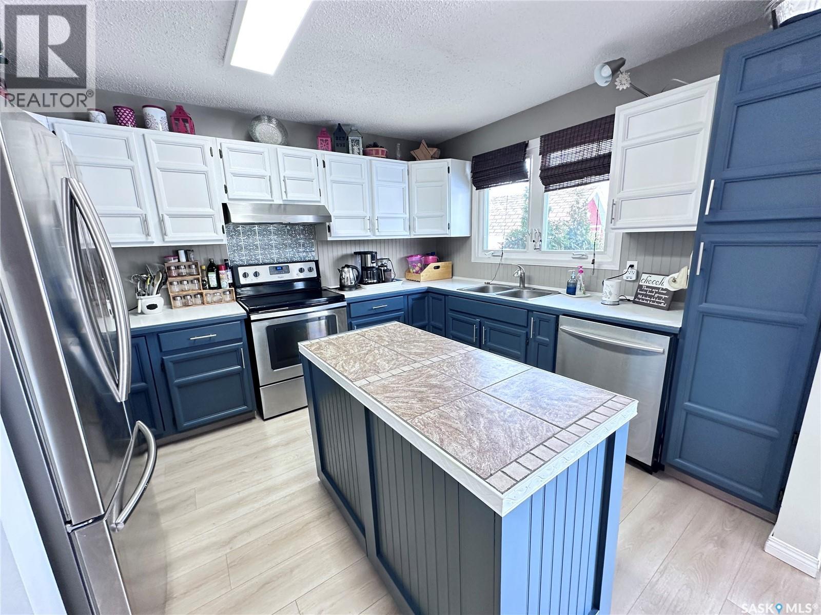 2157 Douglas Avenue, North Battleford, Saskatchewan  S9A 3J1 - Photo 8 - SK033812