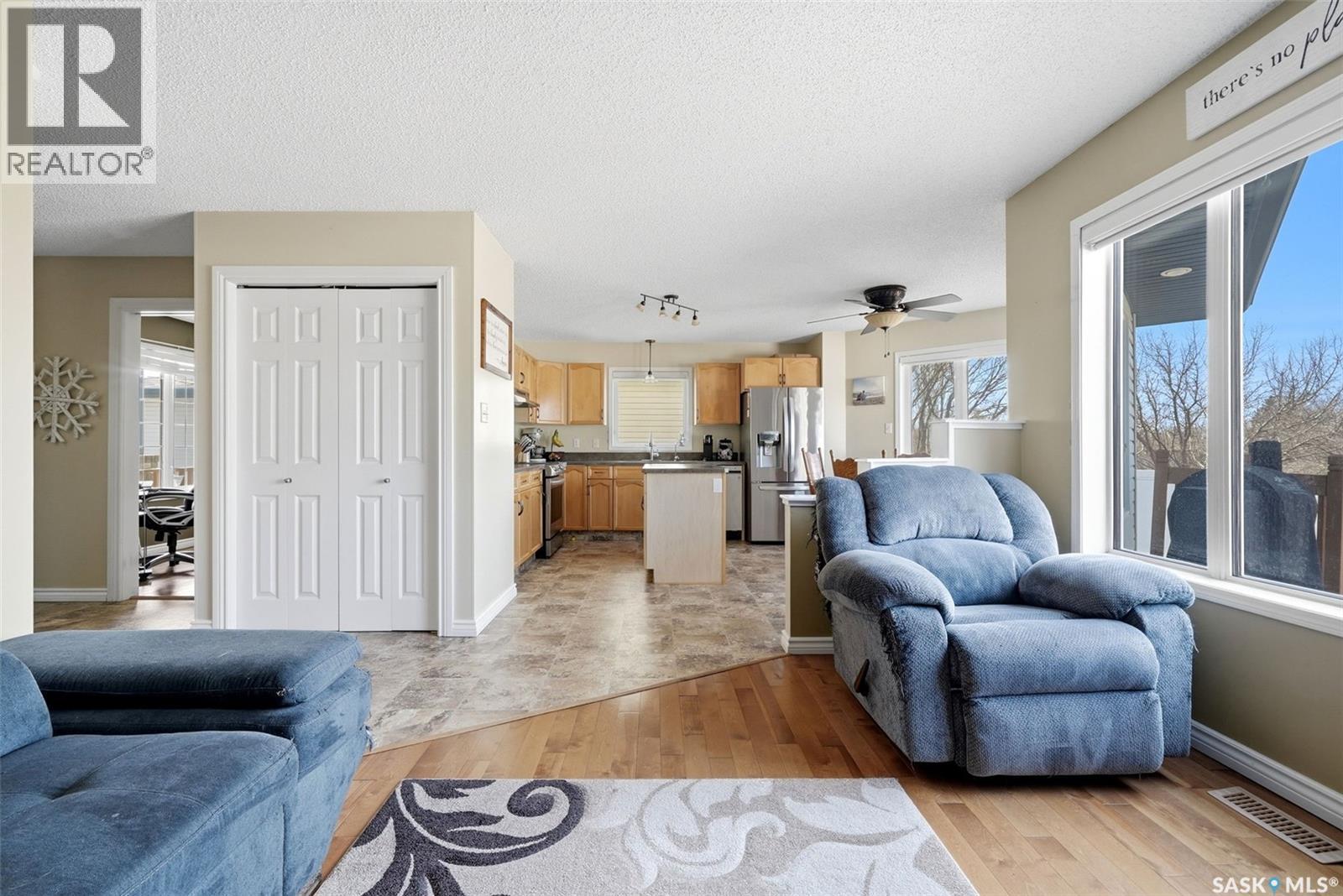 1614 Rousseau Crescent, Regina, Saskatchewan  S4X 4L8 - Photo 7 - SK033737