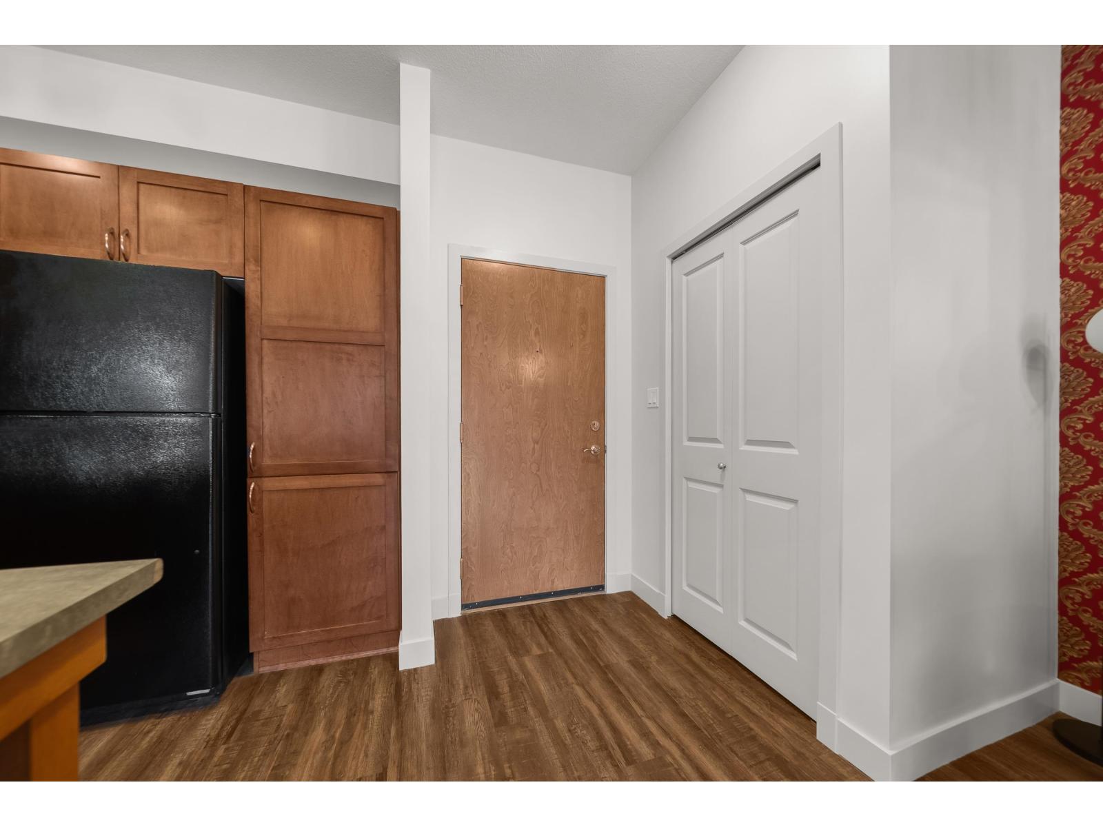 315 33318 E Bourquin Crescent, Abbotsford, British Columbia  V2S 0A6 - Photo 8 - R3111640