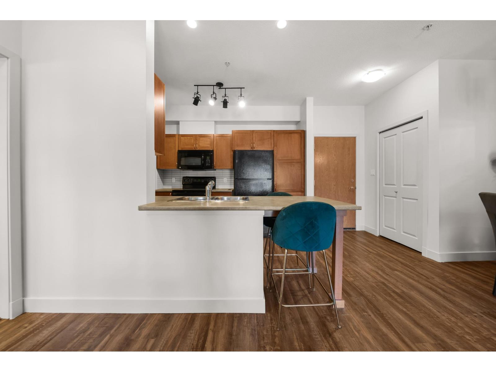 315 33318 E Bourquin Crescent, Abbotsford, British Columbia  V2S 0A6 - Photo 10 - R3111640