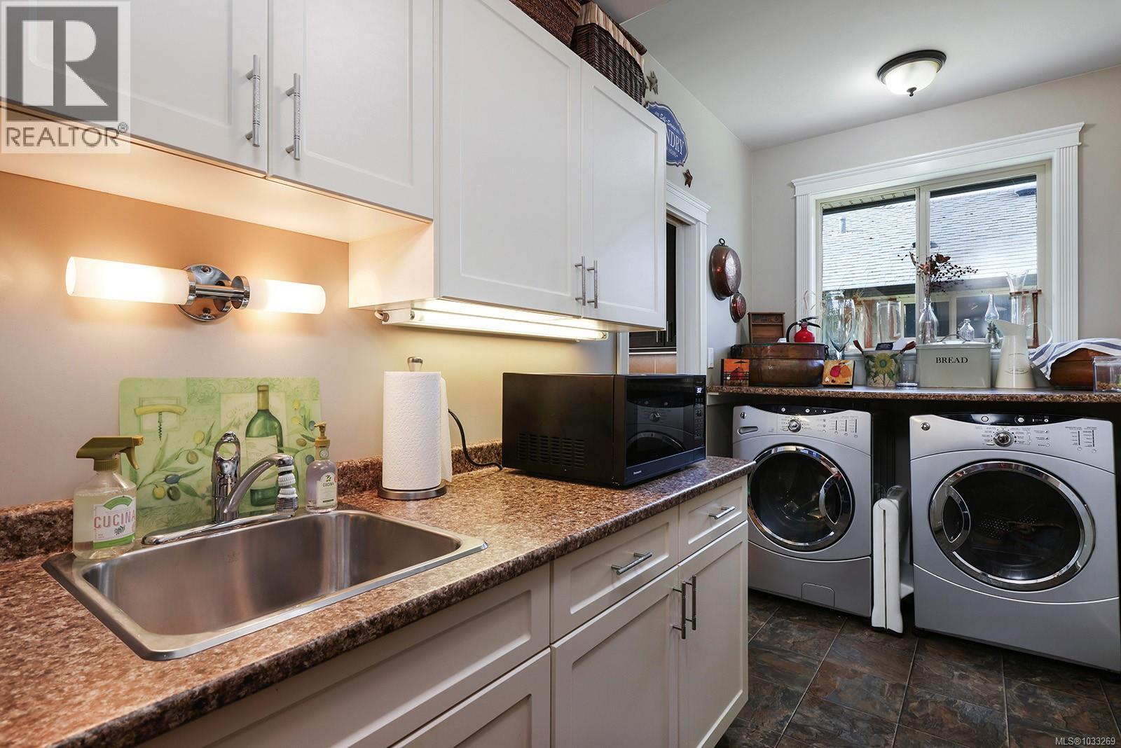 2407 Tutor Dr, Comox, British Columbia  V9M 0A7 - Photo 23 - 1033269