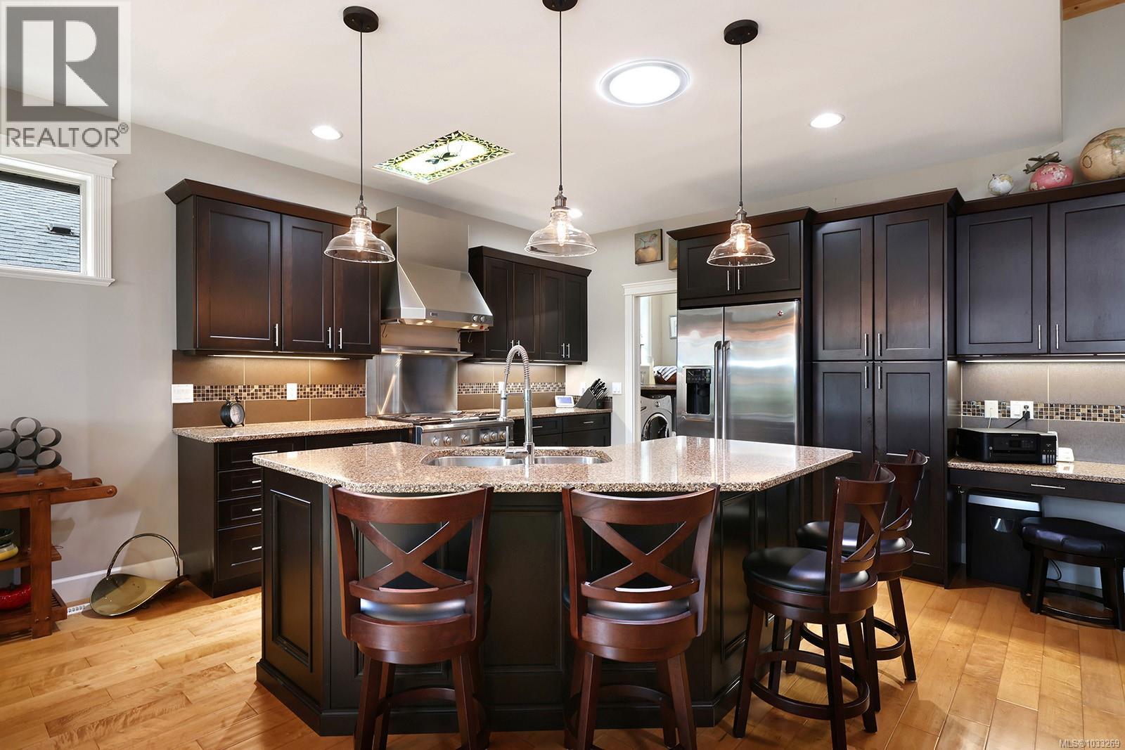 2407 Tutor Dr, Comox, British Columbia  V9M 0A7 - Photo 4 - 1033269