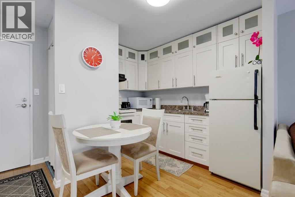 706, 340 14 Avenue Sw, Calgary, Alberta  T3Z 1K4 - Photo 7 - A2296431