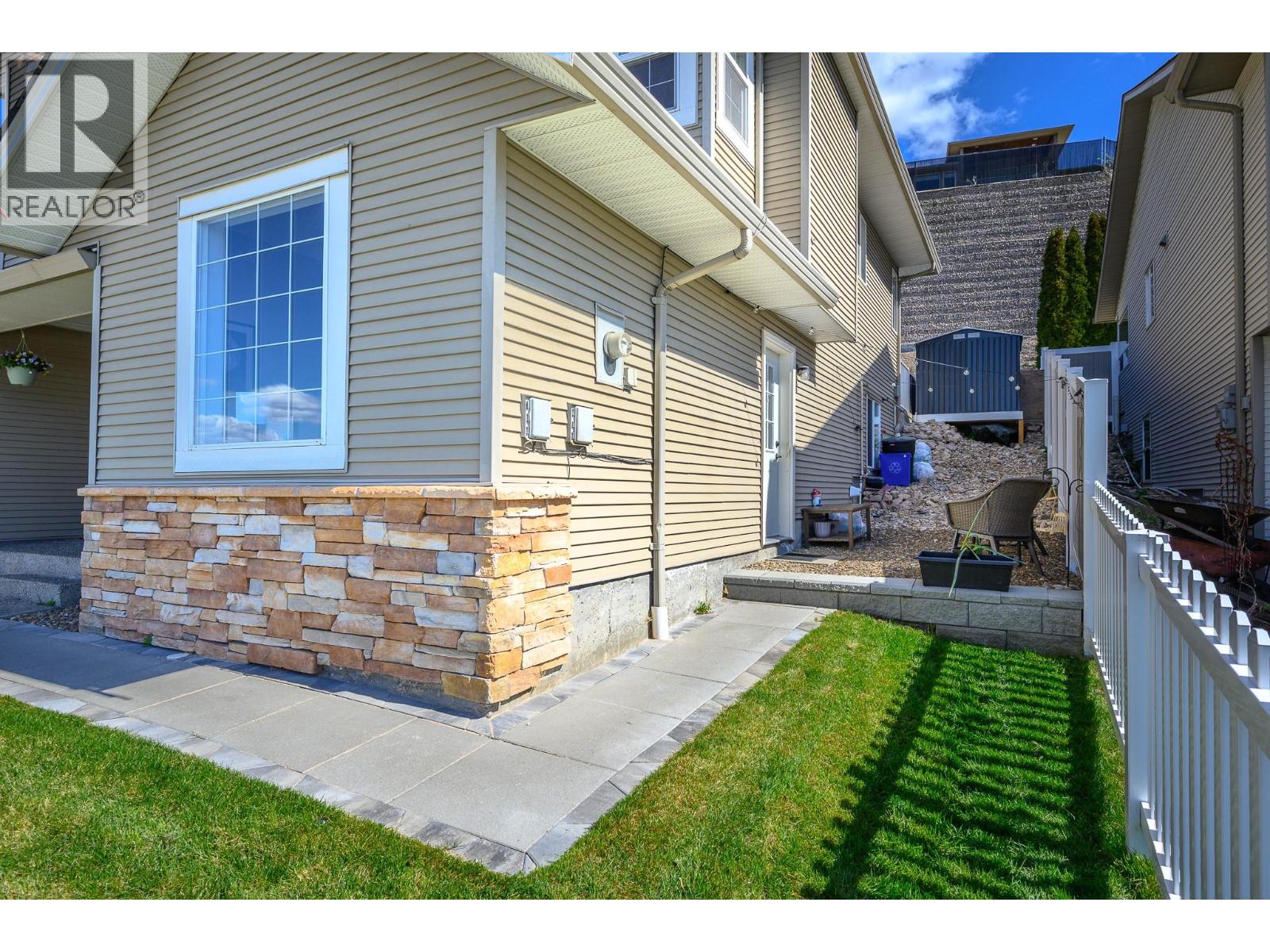 991 Mt Begbie Drive, Vernon, British Columbia  V1B 2Z5 - Photo 24 - 10383161