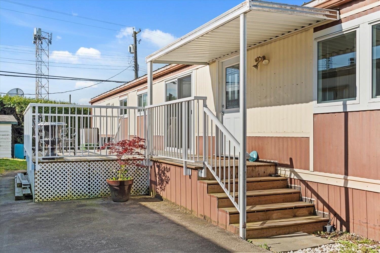 51 2035 Martens Street, Abbotsford, British Columbia  V2T 6M4 - Photo 2 - R3115051