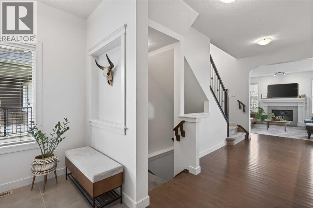 131 Ravenscroft Close Se, Airdrie, Alberta  T4A 0M1 - Photo 3 - A2303616