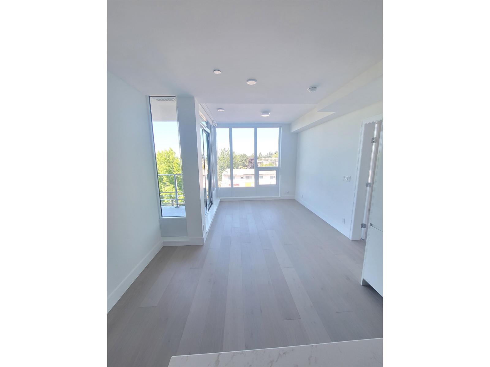 417 1342 Johnston Road, White Rock, British Columbia  V4B 0C7 - Photo 4 - R3115335