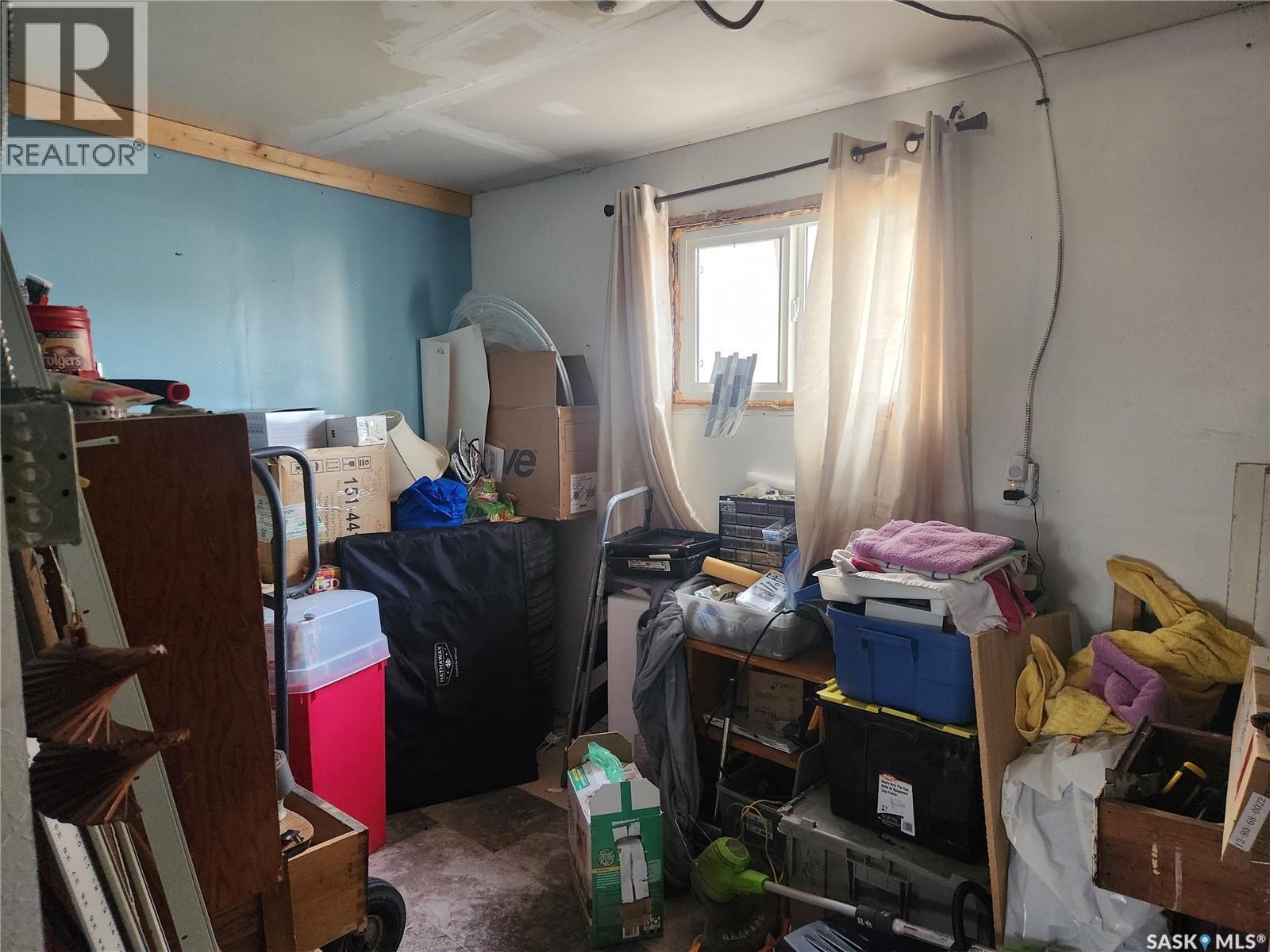 421 4th Street, Chaplin, Saskatchewan  S0H 0V0 - Photo 17 - SK028646