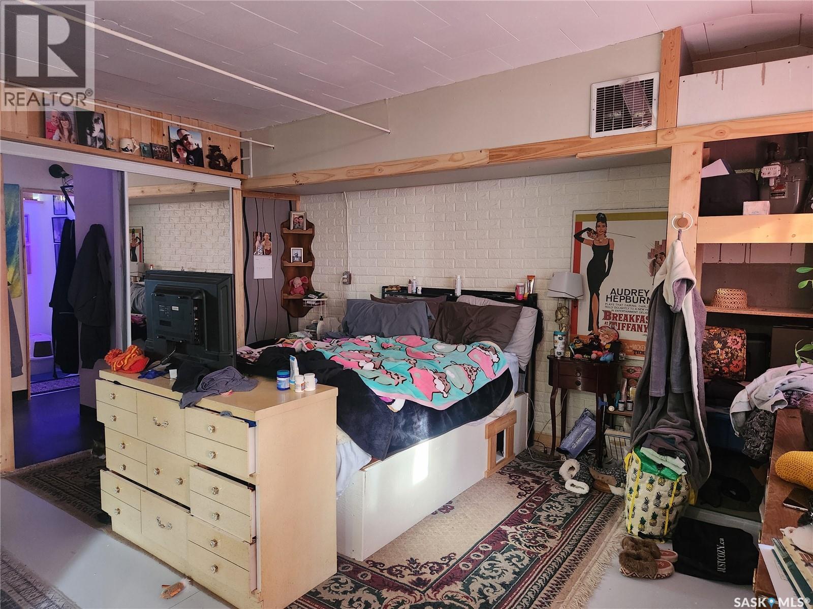 421 4th Street, Chaplin, Saskatchewan  S0H 0V0 - Photo 23 - SK028646