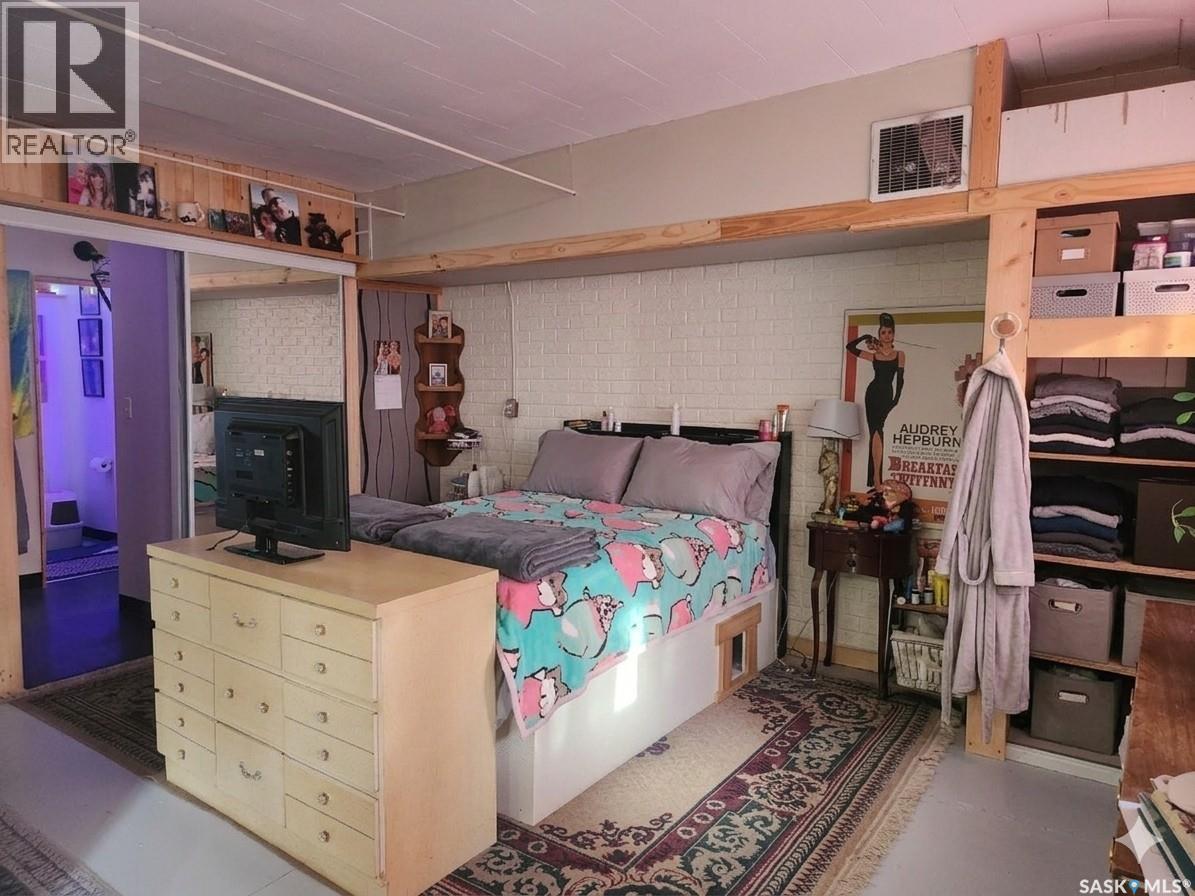 421 4th Street, Chaplin, Saskatchewan  S0H 0V0 - Photo 24 - SK028646