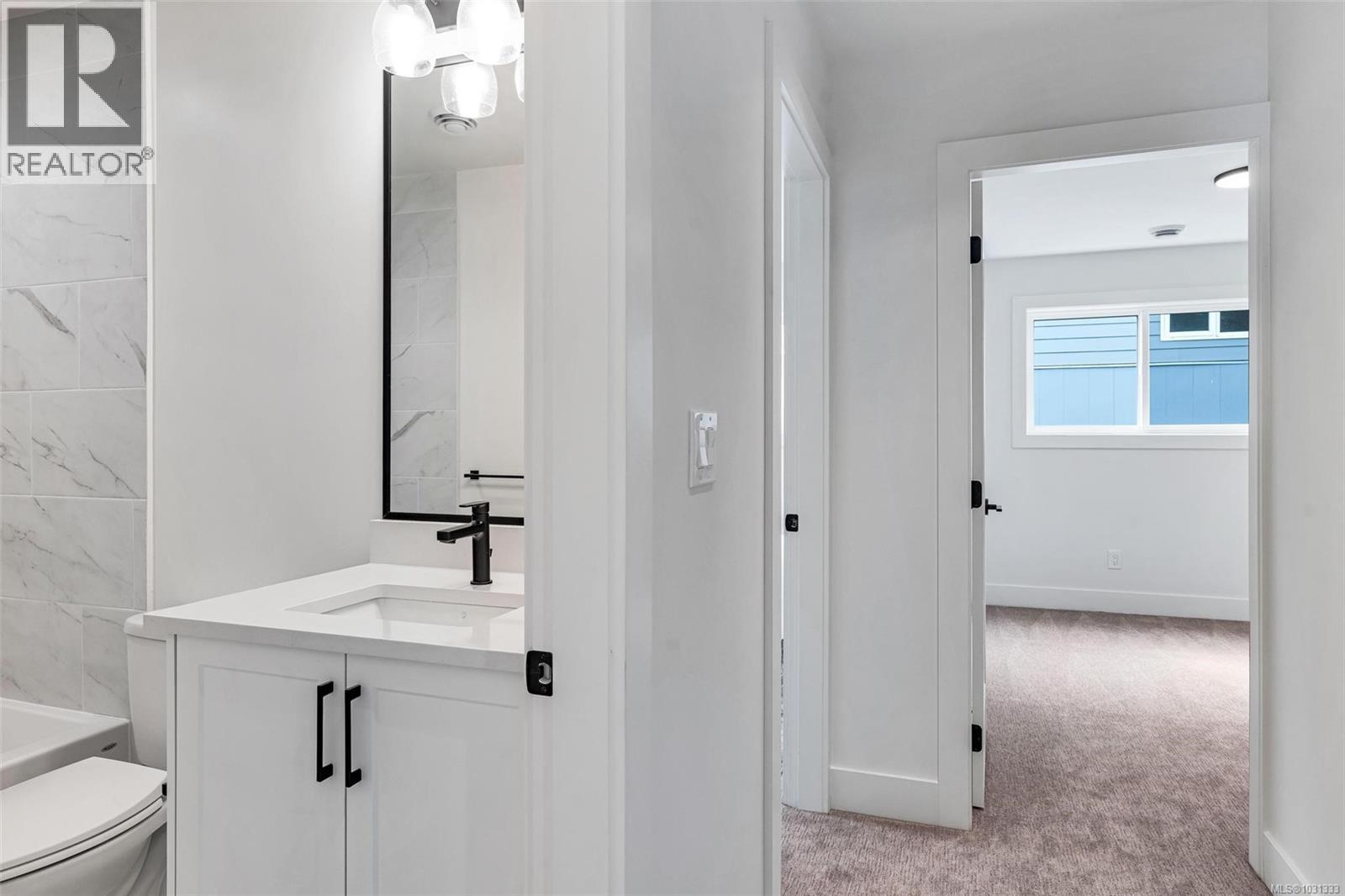 4 10145 Fifth St, Sidney, British Columbia  V8L 2X8 - Photo 27 - 1031333