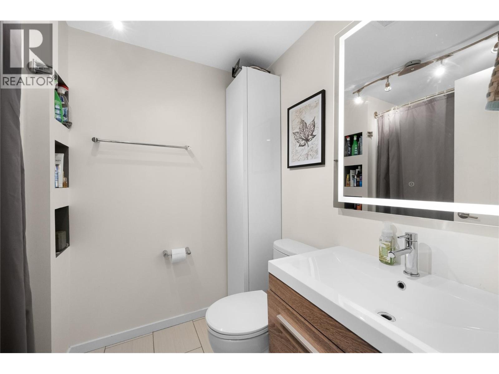 1472 Columbia Street, Penticton, British Columbia  V2A 3X8 - Photo 9 - 10384417