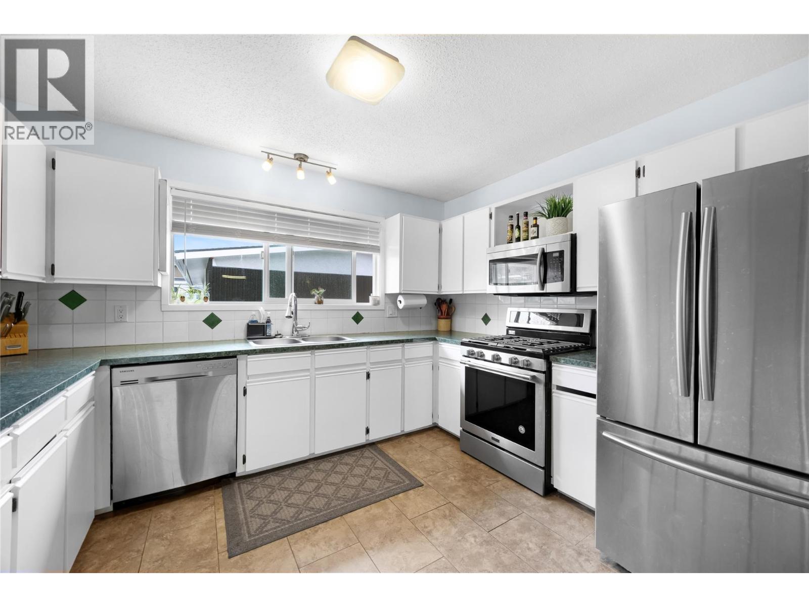 1472 Columbia Street, Penticton, British Columbia  V2A 3X8 - Photo 18 - 10384417